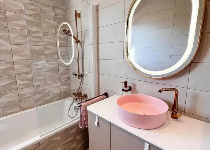 Casa Cagna, 3 Bedrooms, Heated Pool, 8people