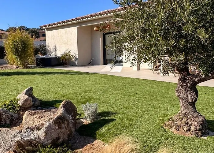 Villa Casa Cagna, 3 Bedrooms, Heated Pool, 8people Figari (Corsica)