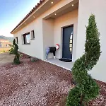 Casa Cagna, 3 Bedrooms, Heated Pool, 8people Willa