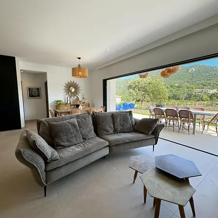 Casa Cagna, 3 Bedrooms, Heated Pool, 8people *