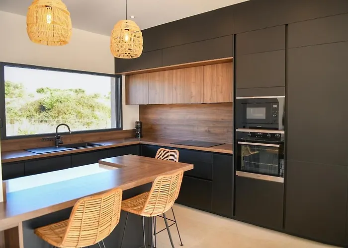 빌라 Casa Cagna, 3 Bedrooms, Heated Pool, 8people *